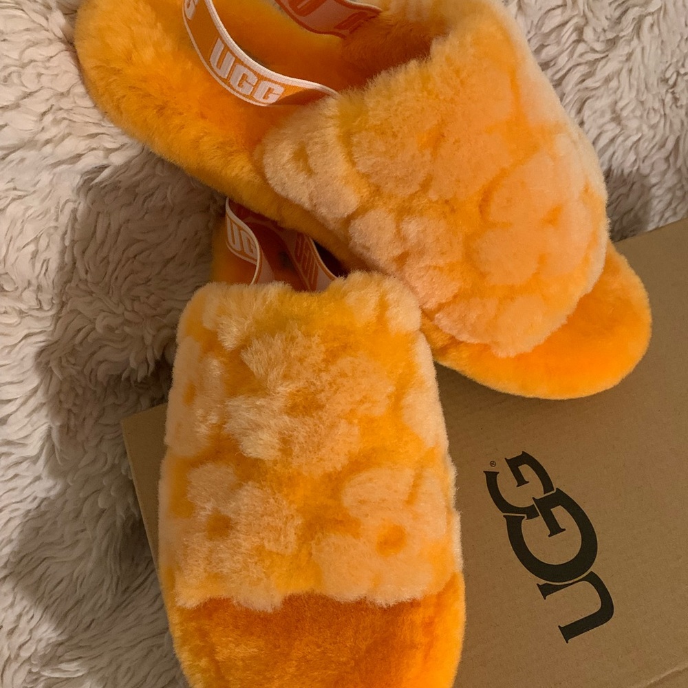 UGG Womens Fluff Yeah, Slide Poppy Slipper NWOT
